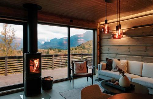 Møre og Romsdal House | Dream Cabin Mivo X - Mountain Views and Idyllic Location at Strandafjellet