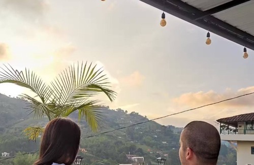 El Penol Cabin | Dream cabin with access to El Peñol lake