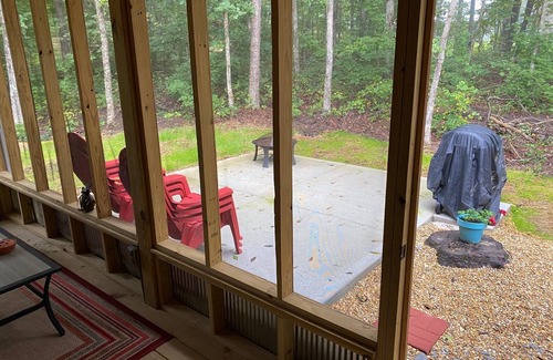 Rising Fawn Cabin | Dream Cabin with Hot Tub on Lookout Mountain
