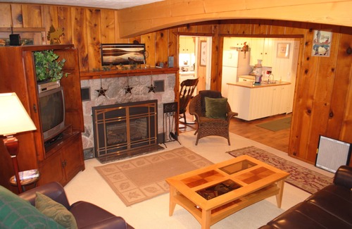 Interlochen Cottage | Dream Catcher Cottage~This is the One You've Been Looking For!