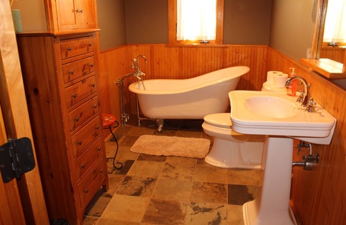 Chief Lake Cabin | Dream Catcher Lodge