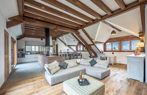 Arenthon Apartment | Dream escape, for an unforgettable stay, in a warm and refined setting