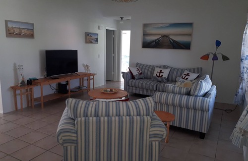 Port Saint Lucie House | dream florida home 5 minutes from all you need in a very safe and quiet area