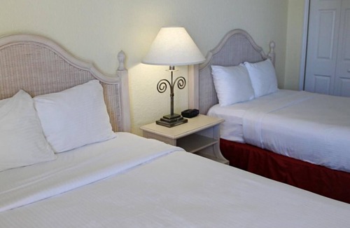 Bostroms Resort | Dream Getaway! 3 Great Units w/Kitchen, Bbq Facilities, Outlet Shopping