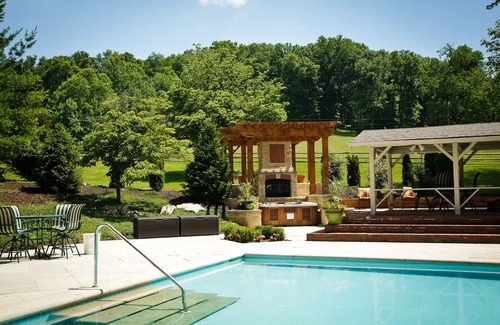 Paoli Cottage | Dream Getaway Cottage w/Endless Hilltop Views - Seasonal Pool/Hot Tub