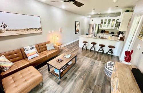 Gruene Apartment | Dream Gruene Getaway - On River! - 9 Min Walk to Gruene Hall! - Close to Schlitterbahn