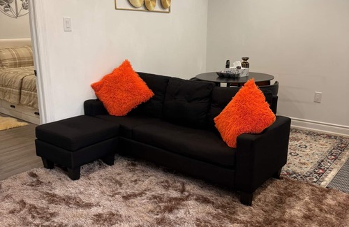 Thorold House | Dream Home, Cosy, nice, quiet environment, best getaway location for your trip.