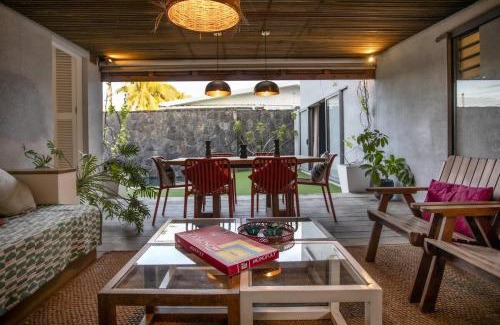 Midlands House | Dream home with beach access
