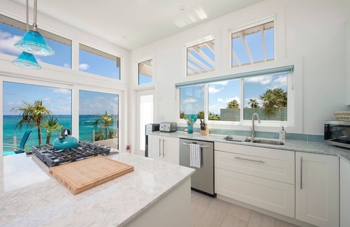 North Palmetto Point House | Dream House 3 Bedroom Home