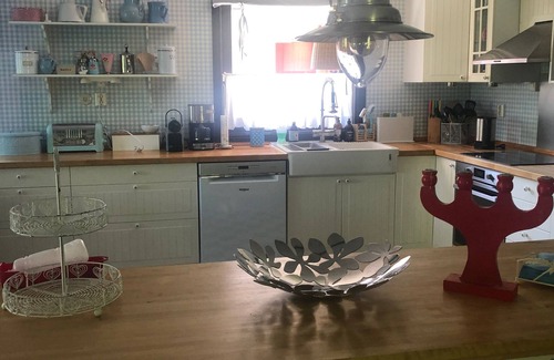 Traryd House | Dream house by lakes in Småland - sauna, fireplace, wifi, garden, solar/e-charging station