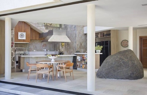 Centro Villa | Dream house in front of beach in Angra dos Reis - ANG004