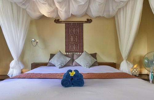 Sukasada House | Dream house in the rice field at sunset + private pool + FREE WIFI