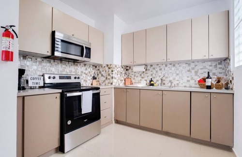 Isla Verde House | Dream House-Walk to Beach-3BR/2BA/AC+Terrace