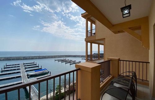 Al Kubus Apartment | Dream Inn - 2BR Apartment with Sea View in Fujairah