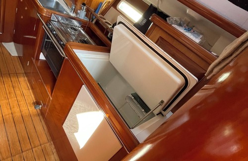 Mount Vesuvius - Pompei Boat Rental | Dream vacation on a sailboat with Captain Nicola