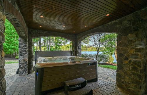 Mineral House | Dream Lake Castle