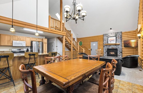 Friendship House | Dream Lake House