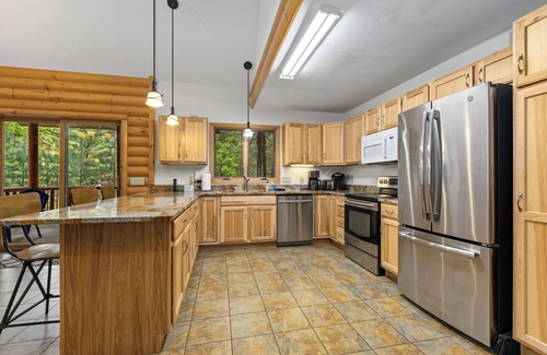 Friendship House | Dream Lake House