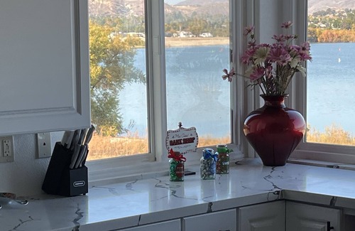 Lake Elsinore House | Dream Lake on Grand