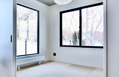 Niseko House | DREAM LIFE Onsen Villa