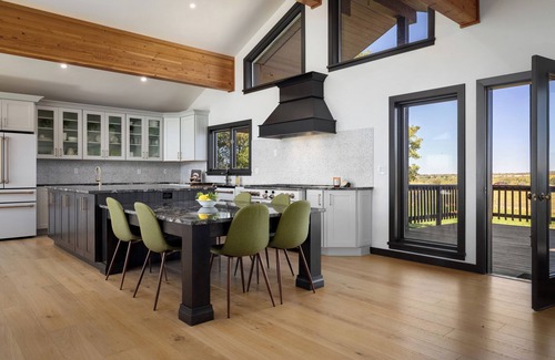 Alta House | Dream Mt Escape 4-bedroom house with Hot Tub & Views, WiFi in lovely Alta, Wy