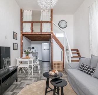 Haifa Apartment | Dream Near the Beach