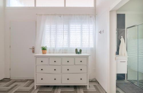 Haifa Apartment | Dream Near the Beach
