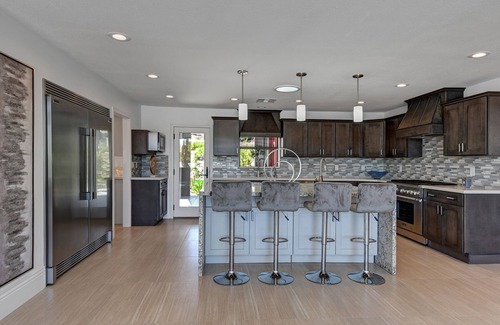 Cathedral City Cove House | Dream Oasis Pool 5bed 5bath, pool, spa, game room, cinema, putting green
