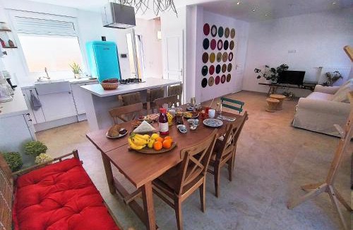 Sartrouville House | Dream of Mediterranean house, Jacuzzi, BBQ, Délices ensoleillés