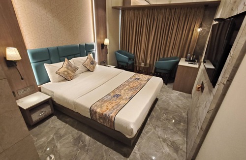 Mulund West Hotel | Dream Residency
