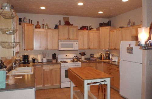 Florissant House | Dream Stream Retreat on the Water in Eleven Mile State Park