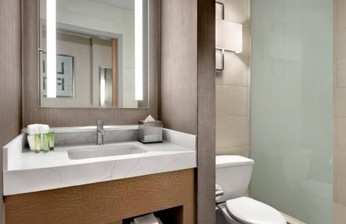 Gateway District House | Dream Vacation! Vegas Strip, Pools, Onsite Game Room & Casino, Free Parking!