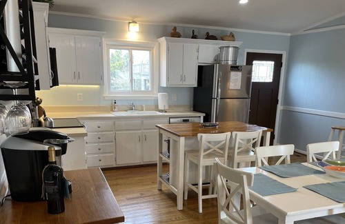 Duck Cottage | Dreamcatcher in Duck*Pool*Hot Tub*Beach Block