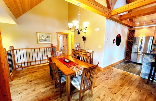 East Kootenay House | Dreamcatcher Mountain Cabin - Ski-Bike-Golf-Relax