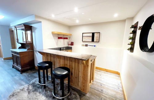East Kootenay House | Dreamcatcher Mountain Cabin - Ski-Bike-Golf-Relax