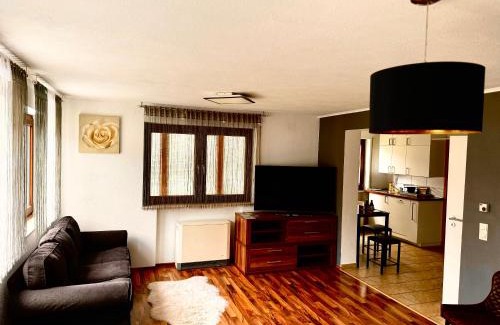 Garnberg Apartment | DreamHouse Apartments