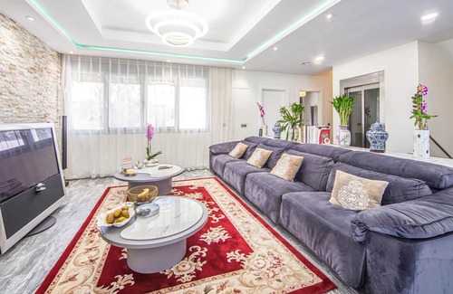 Riba-roja de Turia House | Dreaming of cozy vacations with your family in Spain?