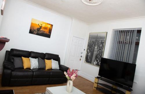 Low Moor House | Dreaminstyle Limited