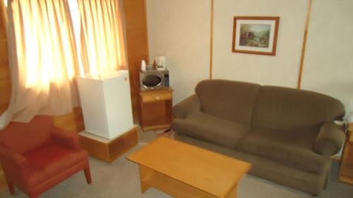 Moose Jaw Hotel | Dreamland Motel