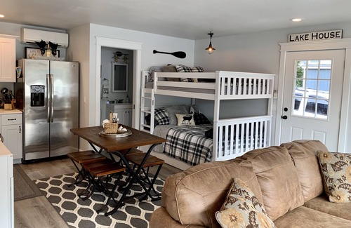 Port Angeles Cabin | Dreamlike Lakefront Cabin on Lake Sutherland