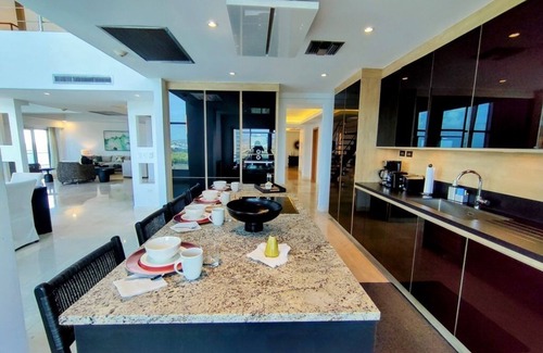 Maho Condo | Dreams Come True - Luxury 5 bedrooms