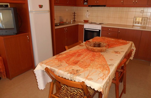 Fragkokastello Apartment | Dreams Days Holiday House with a panoramic view next to the sea, pool & gardens