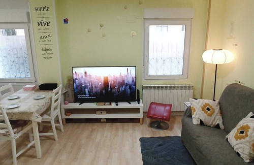 Burgos Apartment | Dreams Home Apartamento muy Céntrico, Tranquilo y Sencillo Para Tres Personas