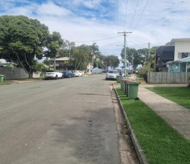Bongaree Apartment | Dreams on Lovely Bribie Island