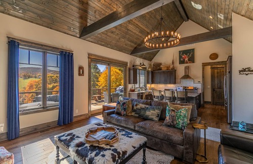 Mill Ridge House | Dreamweaver - Eagles Nest, pet friendly, private with big views