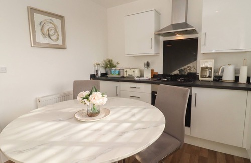 Blandford Saint Mary House | DREAMWOOD, pet friendly, character holiday cottage in Blandford Forum
