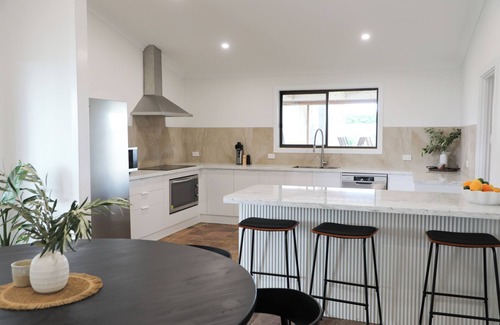Barmera House | Dreamy Abode, your idyllic getaway nestled in the heart of the Riverland.