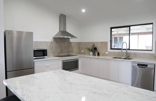 Barmera House | Dreamy Abode, your idyllic getaway nestled in the heart of the Riverland.