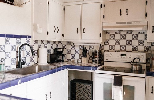 Albuquerque Condo | Dreamy Adobe Casita: Your Quiet Getaway 1-5 guests