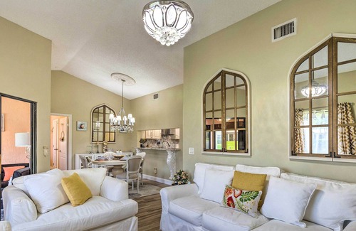Jog Road Cottage | Dreamy Boynton Beach Retreat w/ Stunning View